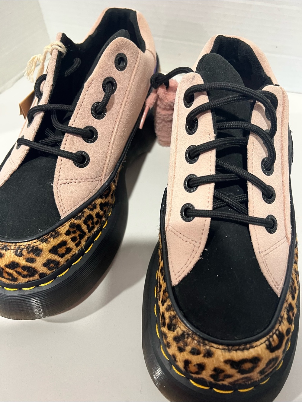 Dr. Martens Buzz 5-Eye powder pink suede With Leopard Print Women Size 7 - Picture 9 of 9